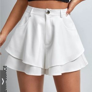 White flow shorts